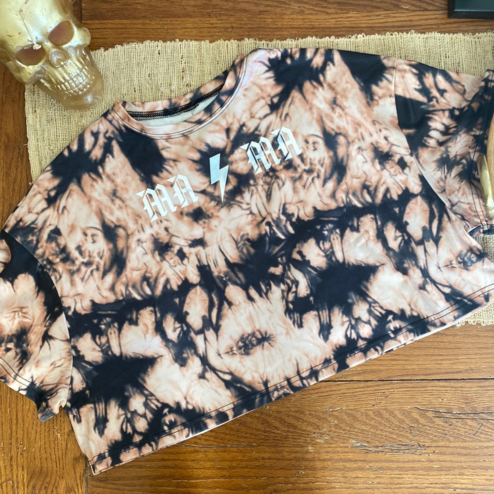 acid look mama crop top
